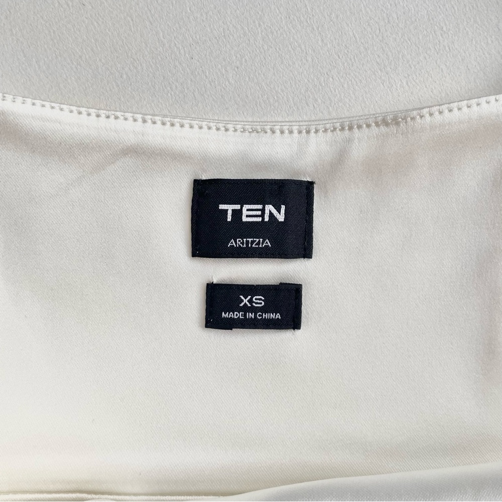 NWOT Aritzia Ten Shine Satin Bustier - Picture 2 of 4